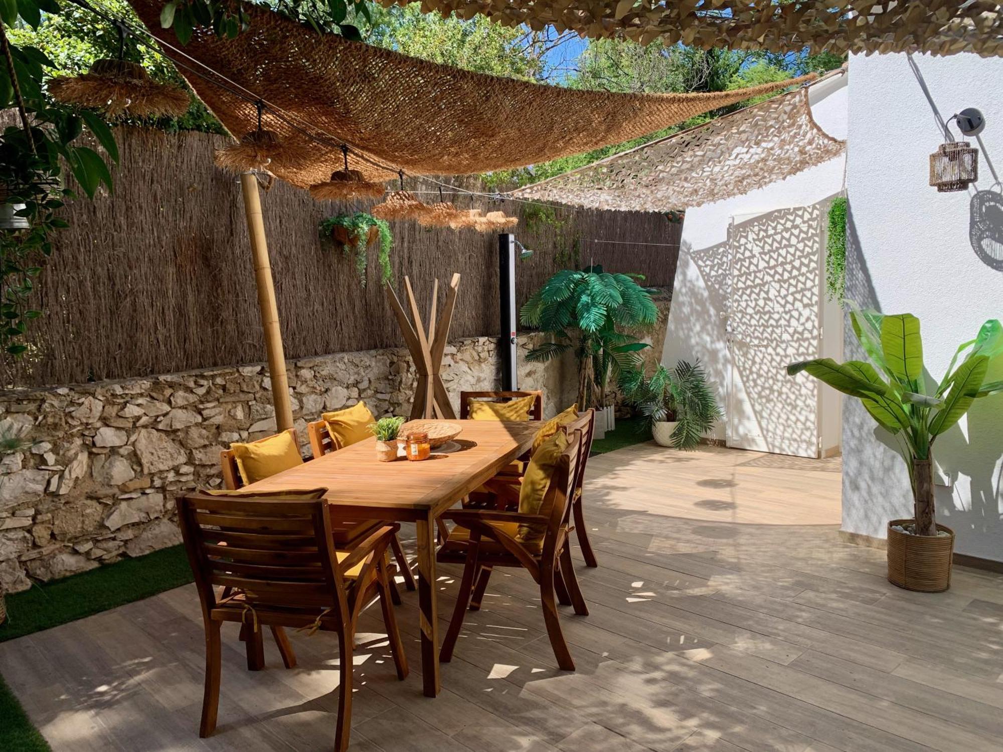 Maisonnette Avec Terrasse Et Jardin-Parking Prive-9Mn Des Plages A Pied La Ciotat Exterior photo